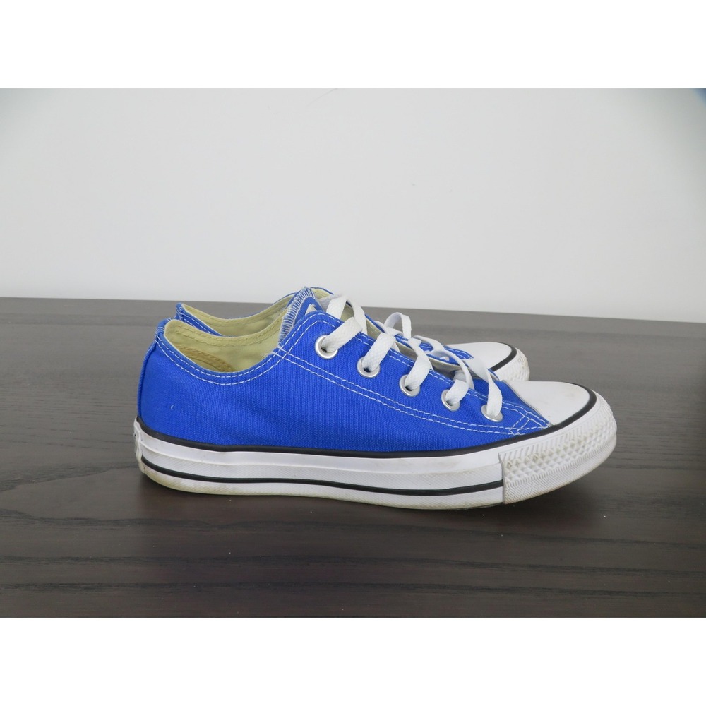 Converse All Star Shoes Womens Size 6 Blue Chuck Taylor Low Top Sneakers 159545F